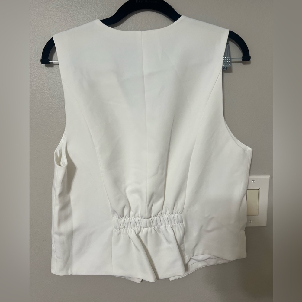 Steve Madden Selene Ivory Tailored Vest NWT Sz Large Structured Minimalist Chic - Picture 3 of 8